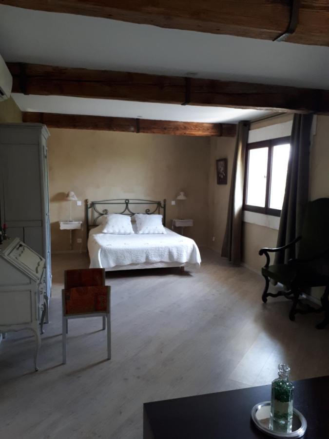 Bed and Breakfast Mas Saint-Joseph à Fontvieille Extérieur photo