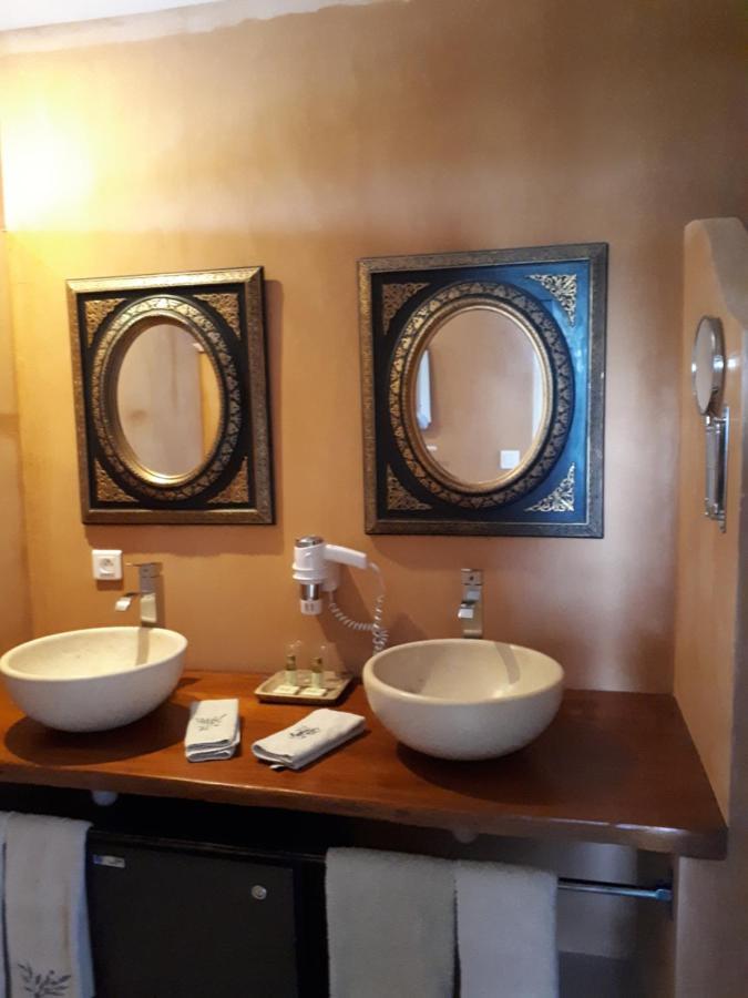 Bed and Breakfast Mas Saint-Joseph à Fontvieille Extérieur photo